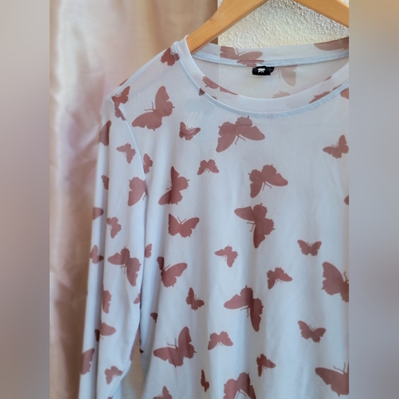 Y2k shear butterfly top - Picture 2 of 3